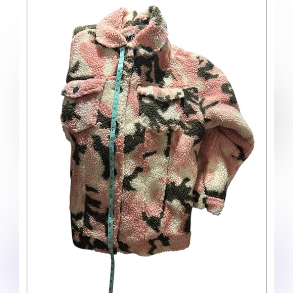 APPARIS women’s Theresa Camo Faux Shearling Jacket Pink - Picture 10 of 16